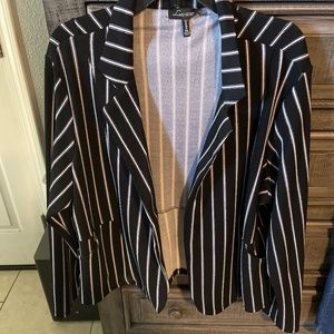 Black & white open blazer
